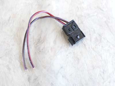 Mercedes Black Wire Connector 2 Pin 2 Wire 0315453228